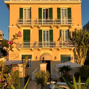 hotel-villa-igea.hotelitalianriviera.com/