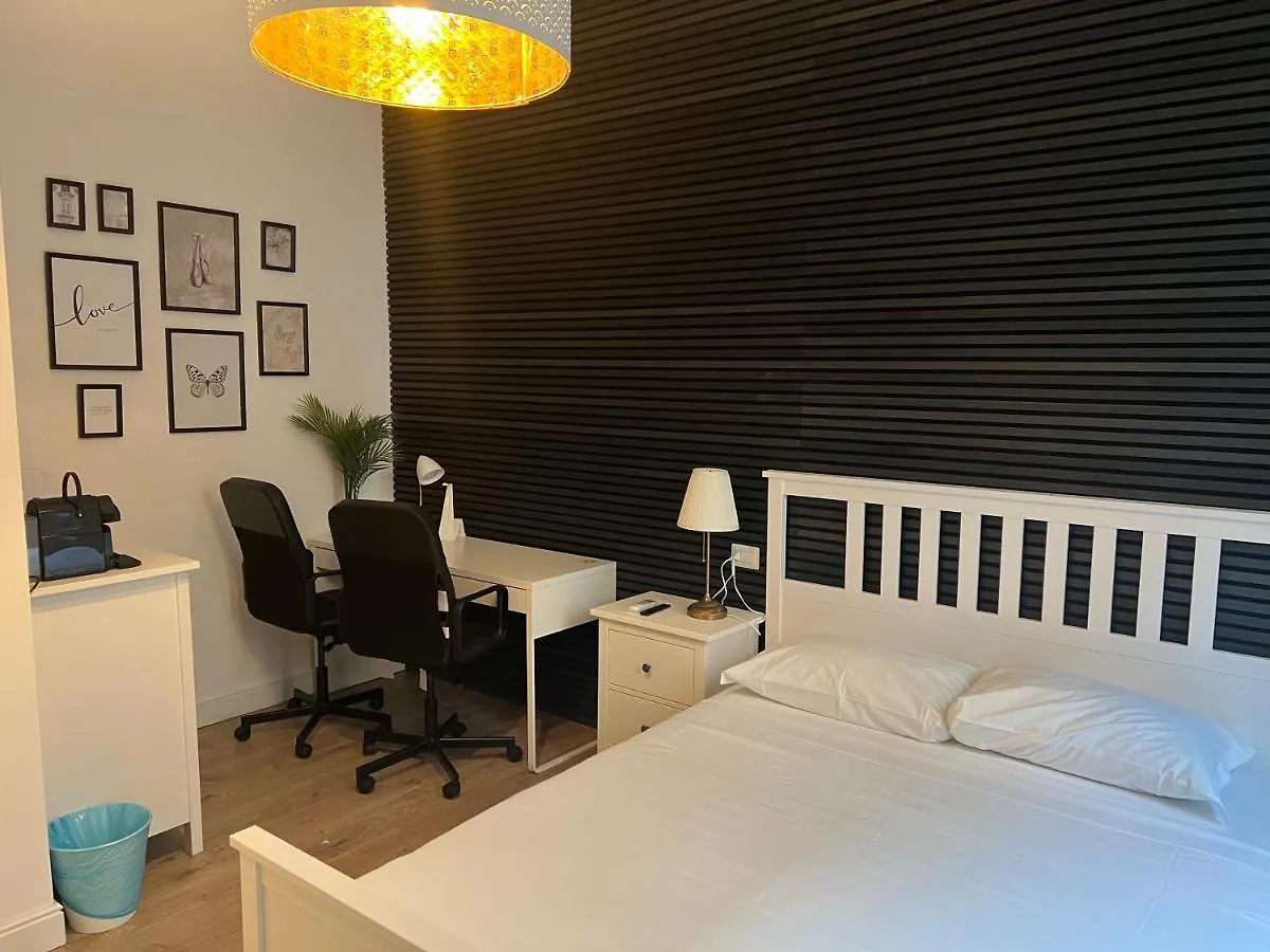Guest house P18&Rooms Palestrina 18 Milan