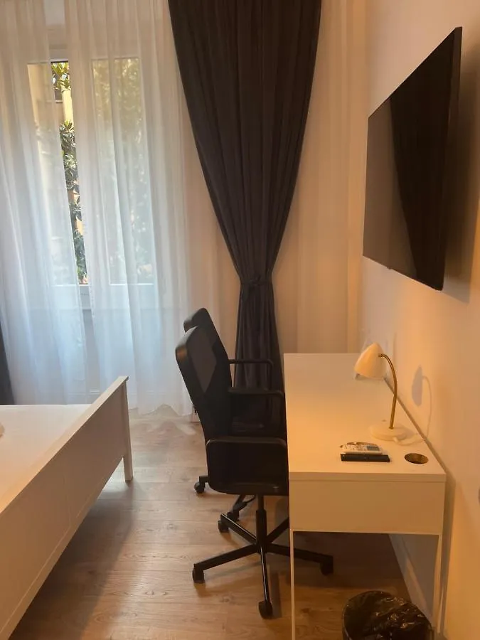 Guest house P18&Rooms Palestrina 18 Milan